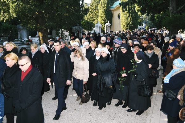 Svetište Majke Božje Trsatske Rijeka, Gospa Trsatska