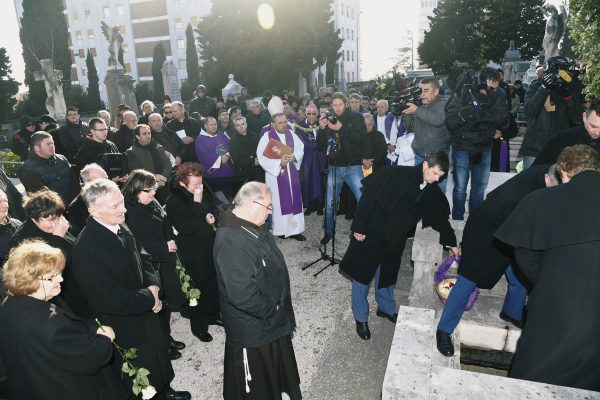 Svetište Majke Božje Trsatske Rijeka, Gospa Trsatska