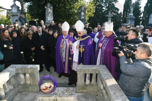 Svetište Majke Božje Trsatske Rijeka, Gospa Trsatska