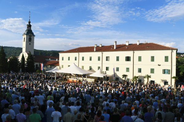 Svetište Majke Božje Trsatske Rijeka, Gospa Trsatska